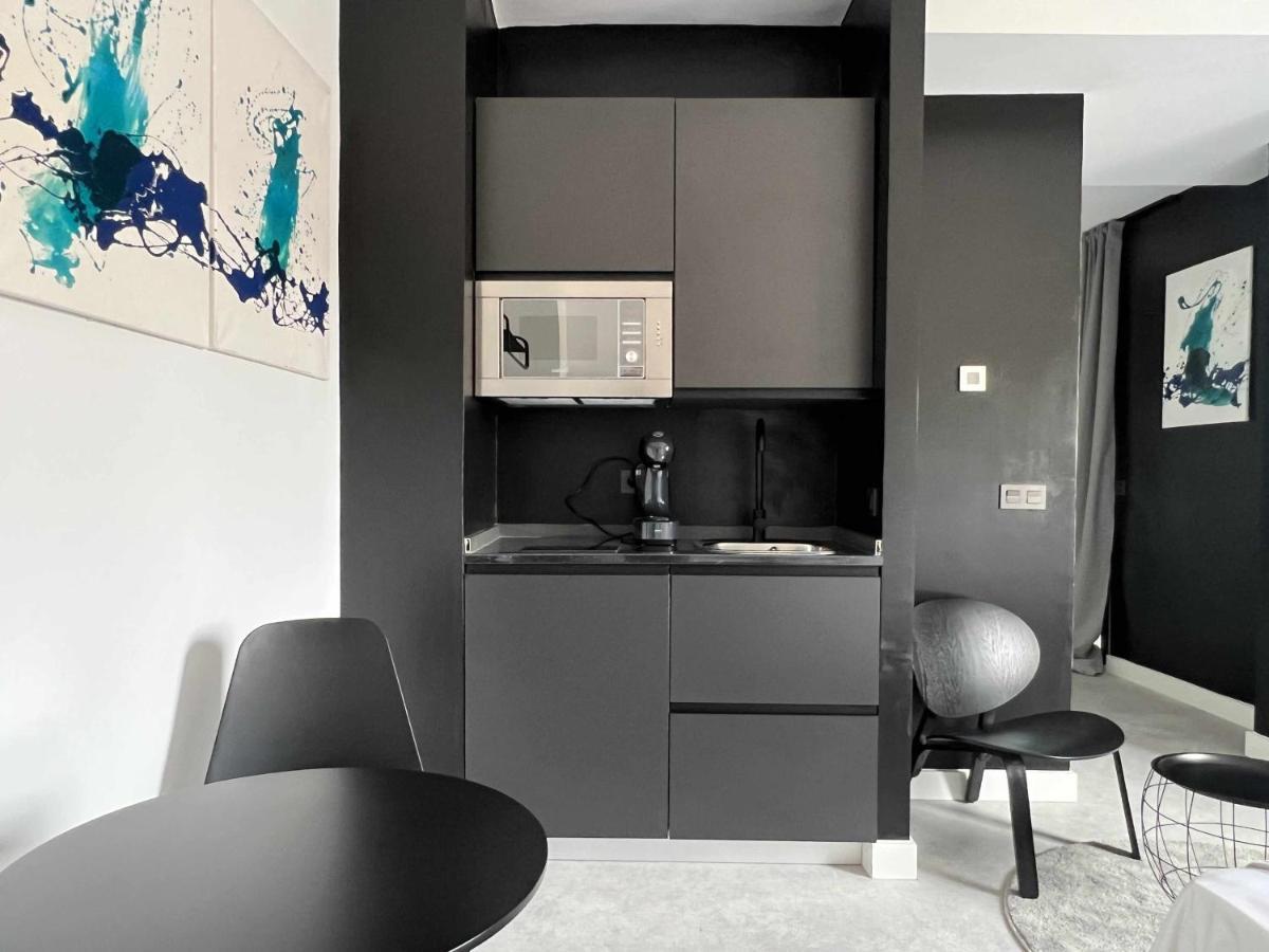 Fiesta Cama Individual Modern & Luxury Apartment Malaga Bagian luar foto