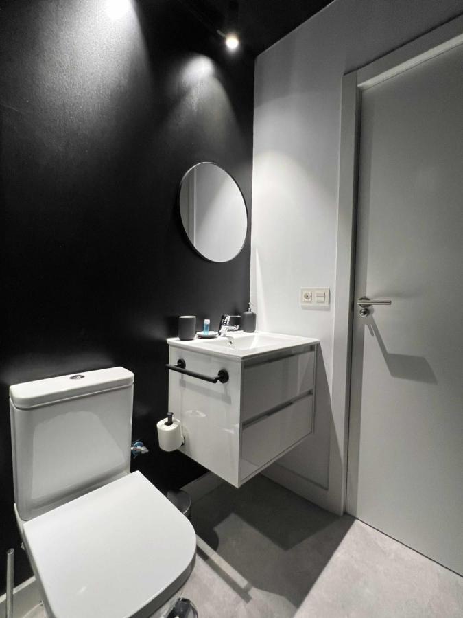 Fiesta Cama Individual Modern & Luxury Apartment Malaga Bagian luar foto