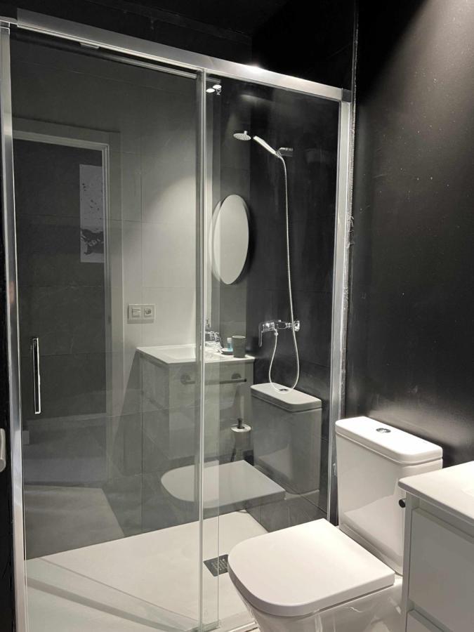 Fiesta Cama Individual Modern & Luxury Apartment Malaga Bagian luar foto